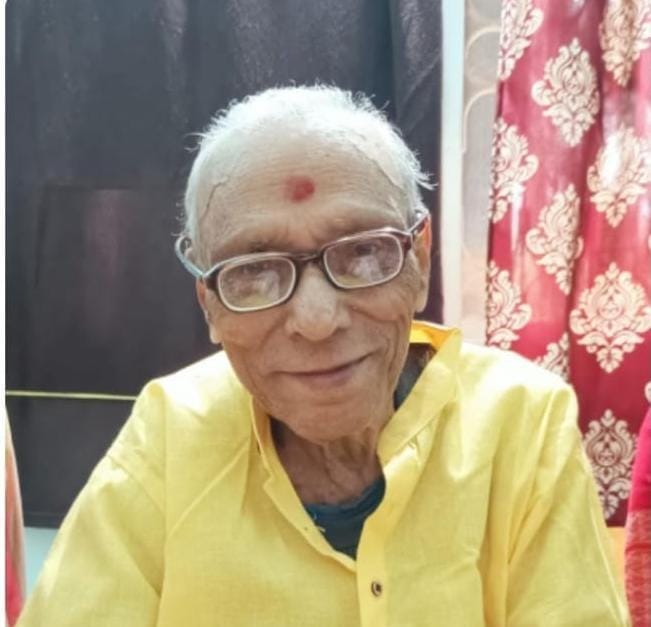 मुख्यमंत्री विष्णुदेव साय ने डॉ एनएल थवाईत को दी श्रद्धांजलि